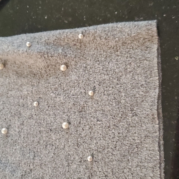 Zara Pearl Embellished Crew Neck Oversized Sweater Size Small in Gray - Picture 8 of 10